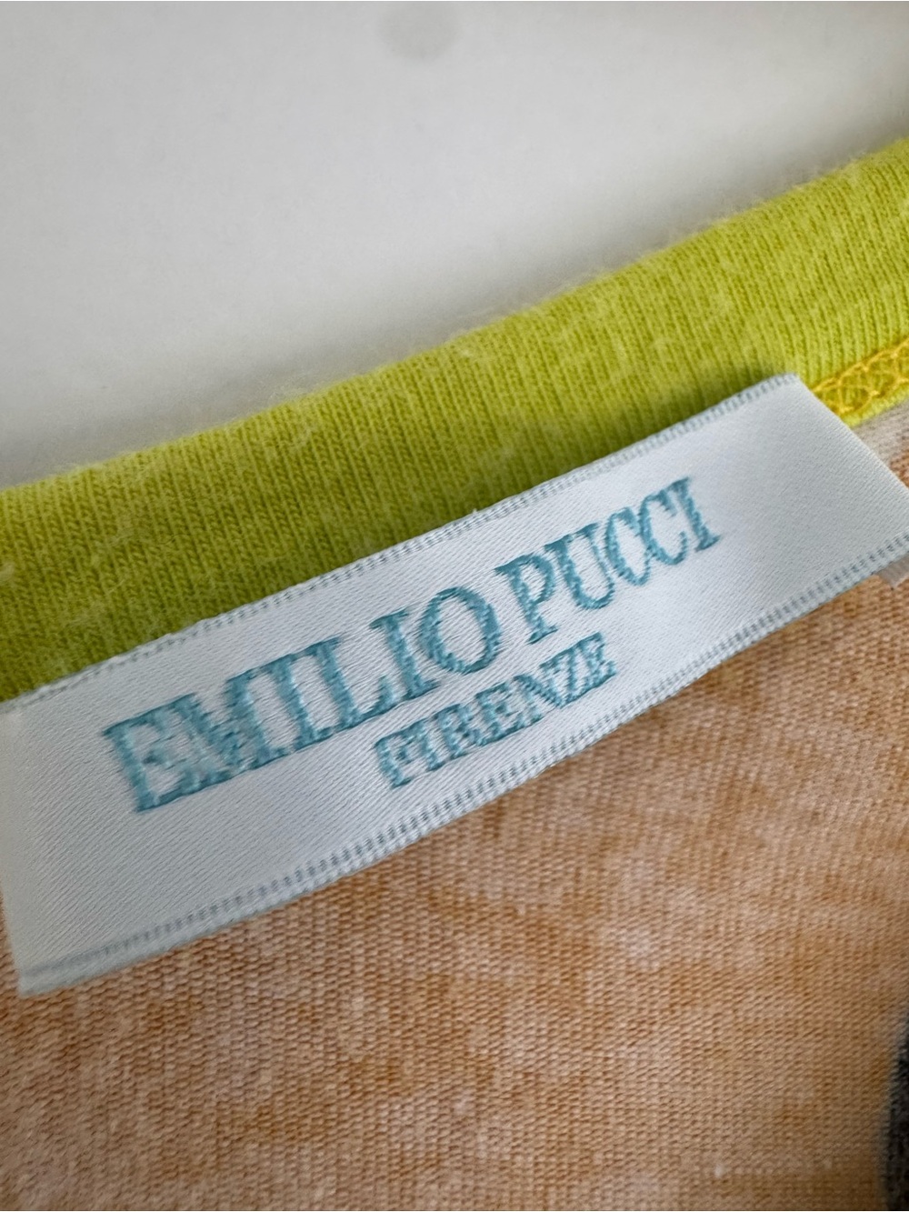 Authentic Emilio Pucci multicolor vintage tshirt - Picture 8 of 10